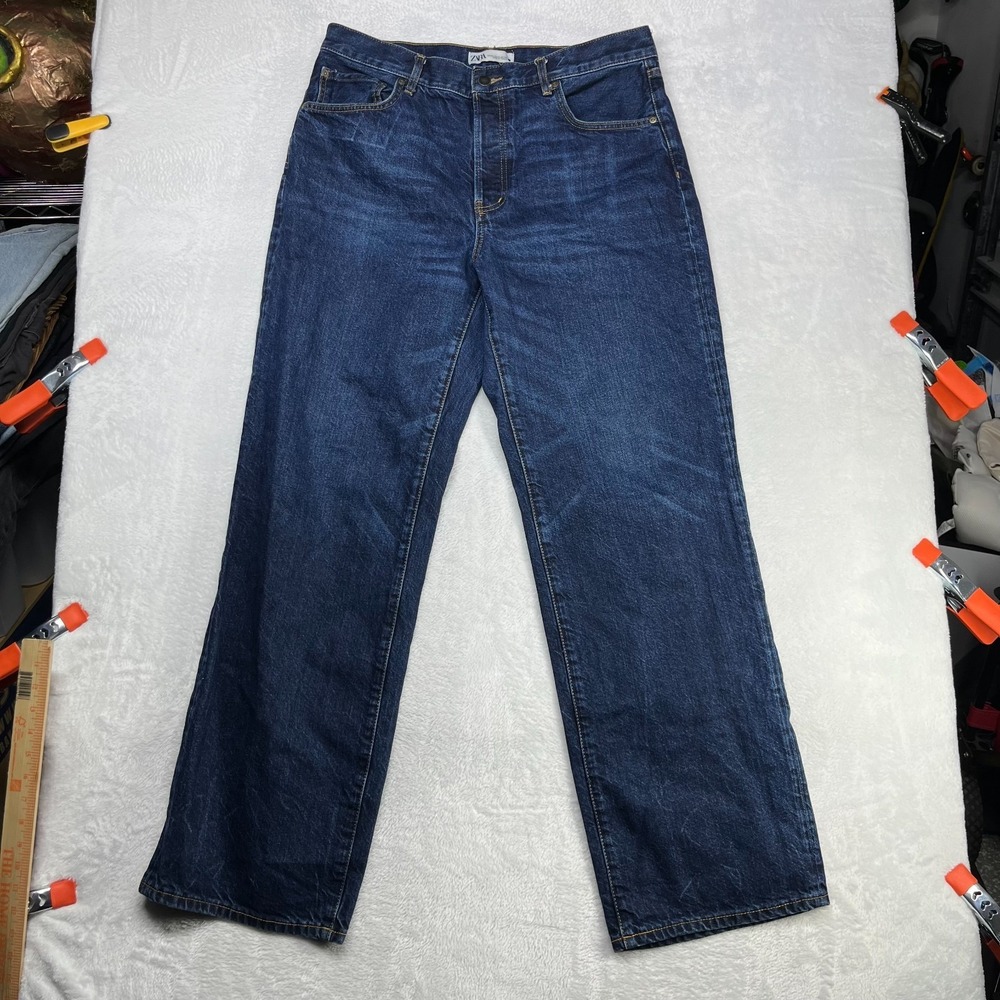 Levi's Jeans Women's 12‎ Dark Wash Denim Relaxed Fit Classic Button Fly - 35X33